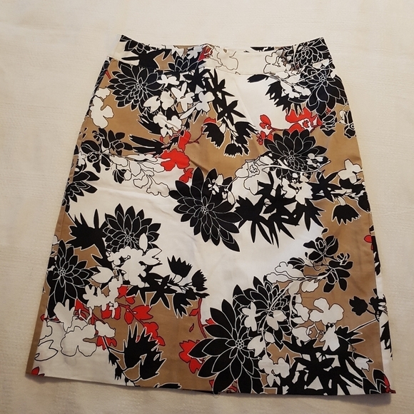 Van Heusen Studio women's size 0 skirt floral design - Picture 1 of 4